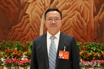 代表履責(zé)，兩會聲音｜中國樂凱黨委書記、董事長侯景濱履職盡責(zé)、建言獻(xiàn)策